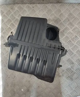 Hyundai Santa Fe Air filter box 2B200 6JJS
