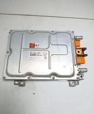 Voltage converter inverter