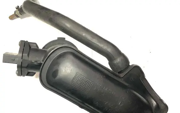 Mercedes-Benz Vaneo W414 Mass air flow meter 6680900529