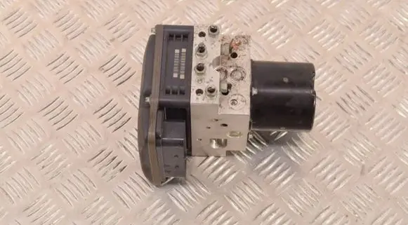 BMW 5 E60 E61 ABS Pump 6783360 0265960327