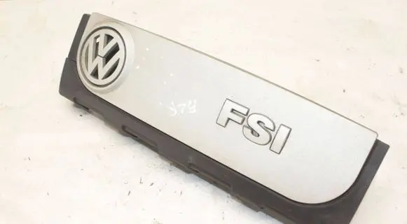 Volkswagen PASSAT B6 Engine cover (trim) 06F129208C