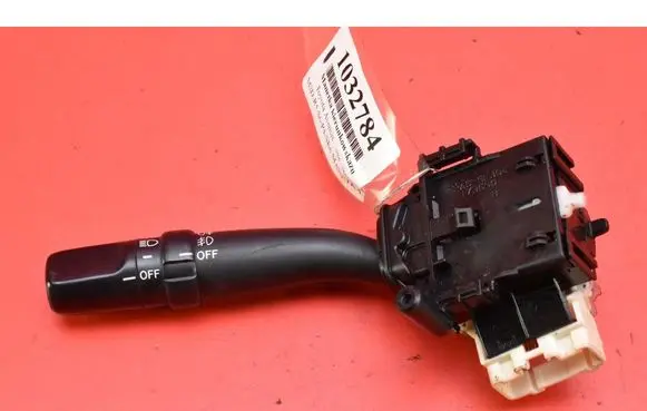 Toyota Avensis Verso Headlight wiper switch 173650B
