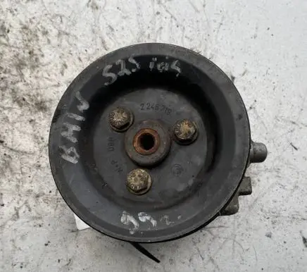 BMW 5 E39 Power steering pump