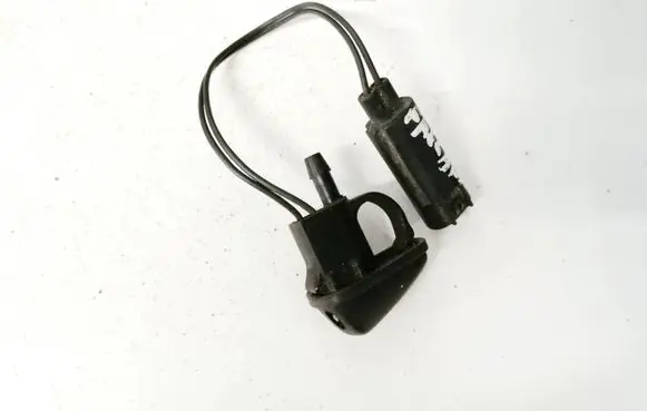 BMW 3 E90 E91 Windshield washer spray nozzle 836538503 1-963658-4