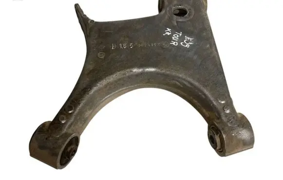 BMW 5 E39 Rear upper control arm/wishbone 1091485
