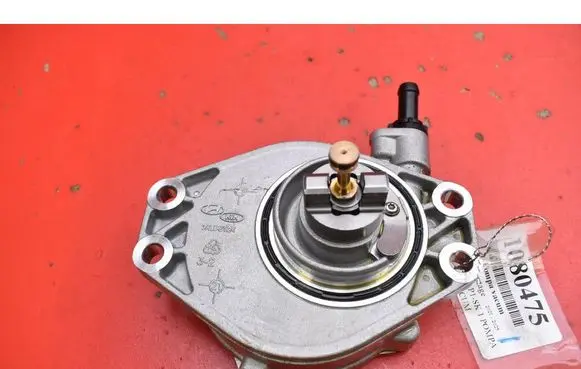 KIA Sportage Vacuum pump 288102M830