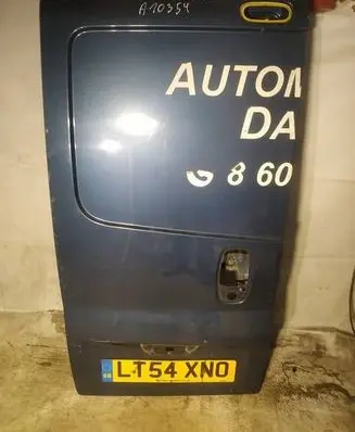 Opel Vivaro Rear door melynos
