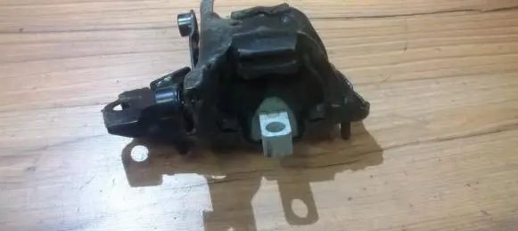 Skoda Fabia Mk1 (6Y) Engine mount bracket 6q0199555