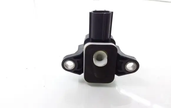 Audi A8 S8 D4 4H Airbag deployment crash/impact sensor 8P0955557