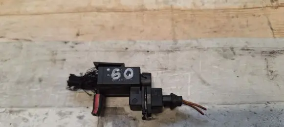 BMW 5 E39 Turbo solenoid valve 72234100 742712