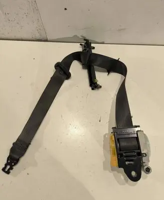 Opel Insignia A Front seatbelt 12848367 M111 16032011