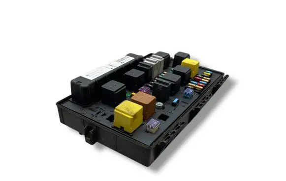 Opel Zafira B Power management control unit 13268301M 5DK00946440