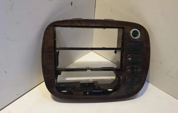 Ford Galaxy Radio/GPS head unit trim 95VWA045C00 7M0858089