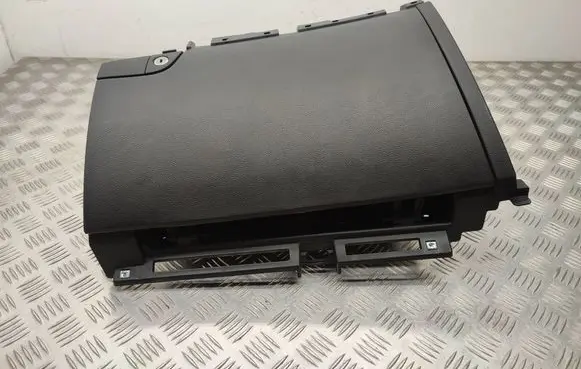 Hyundai Santa Fe Glove box set 845402W000 845422W000