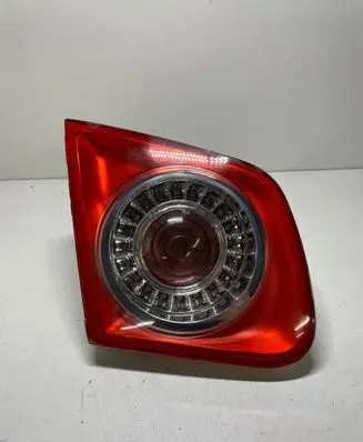 Volkswagen Jetta V Tailgate rear/tail lights 1KD945093
