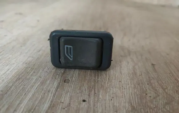 Volvo S40, V40 Electric window control switch 03458028