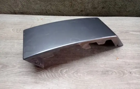 Volvo XC90 Rear/tail light trim molding 8620819