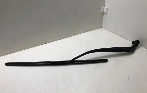 Mazda 3 III Windshield/front glass wiper blade 