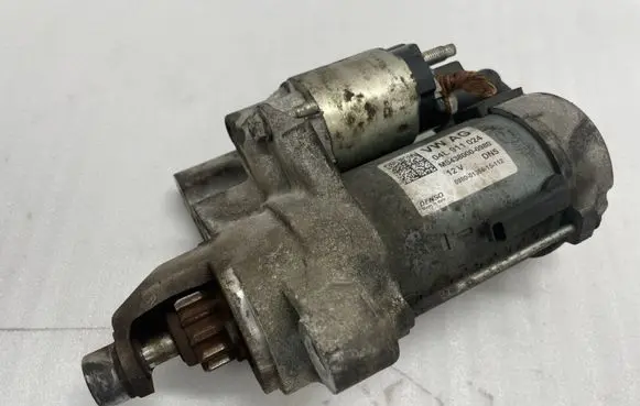 Audi A6 S6 C7 4G Starter motor 04L911024