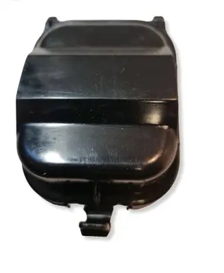 Volkswagen PASSAT B4 Headlight/headlamp dust cover 304411116NL