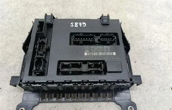 Mercedes-Benz A W169 SAM control unit A1695453432