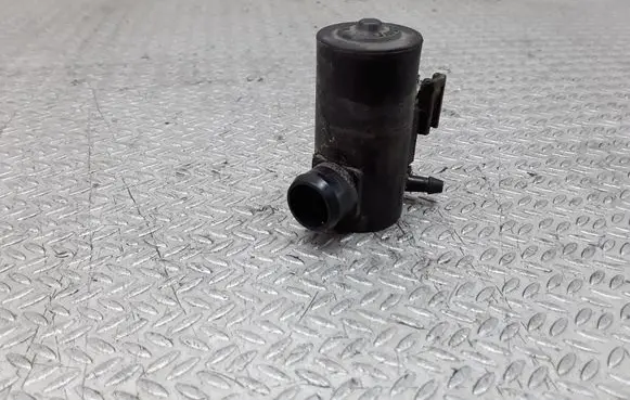 Honda HR-V Windscreen/windshield washer pump