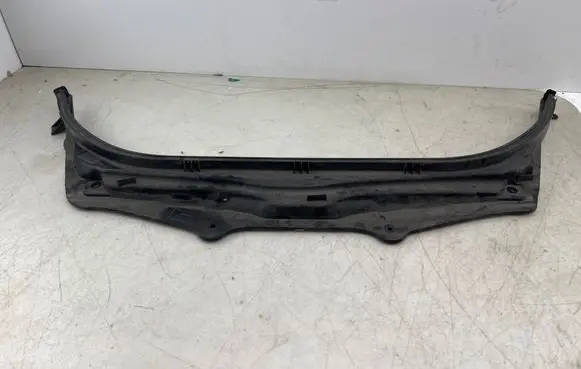 Other engine bay part