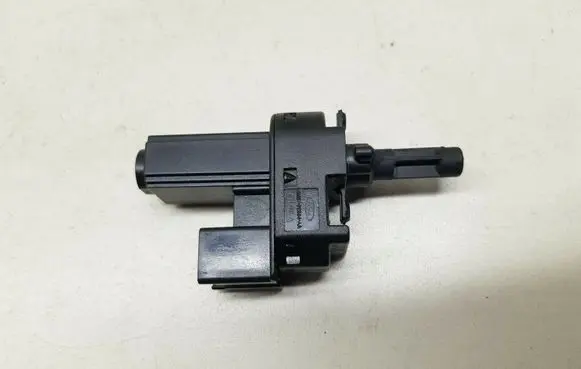 Clutch pedal sensor