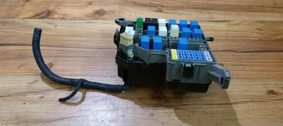 Hyundai Matrix Fuse box set 9120617051 6626149