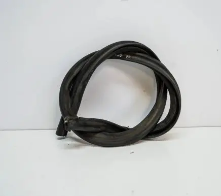 Volkswagen Polo V 6R Engine compartment rubber 