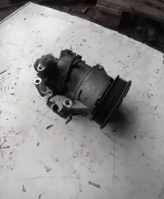 Toyota Yaris A/C compressor mount bracket GE4472602332 5SER09C