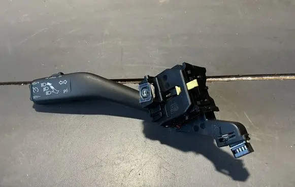 Volkswagen Golf Plus Indicator stalk 