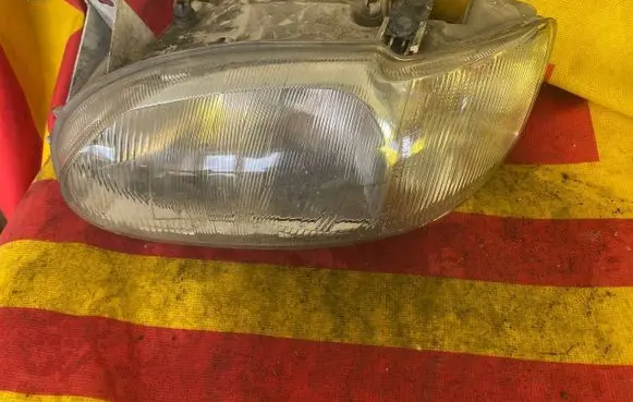 Ford Escort Headlight/headlamp 95AG13K060BA 95AG13K060