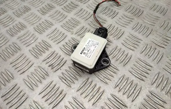 Audi A4 S4 B8 8K ESP acceleration yaw rate sensor 8R0907637B 0265005853