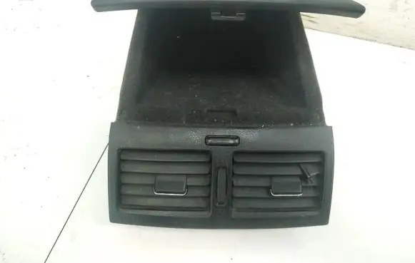 Toyota Avensis Verso Dash center air vent grill 5565144050 55651-44050