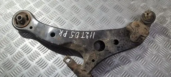 Toyota Previa (XR30, XR40) II Front lower control arm/wishbone