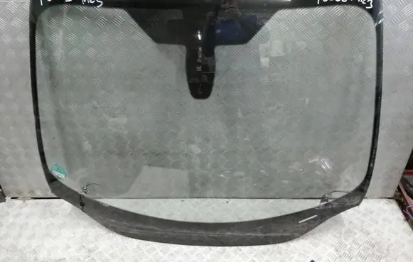 Ford Focus Front windscreen/windshield window 