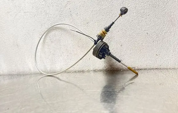 Opel Vectra C Gear shift cable linkage 13128356