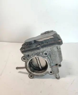 Hyundai ix35 Throttle body valve 351002B300 53011P17