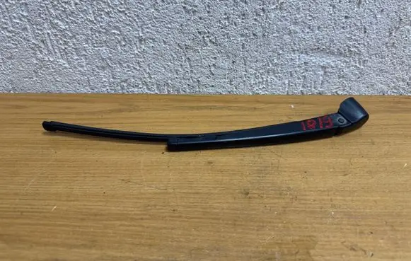 Mercedes-Benz GLC C253 Rear wiper blade arm 