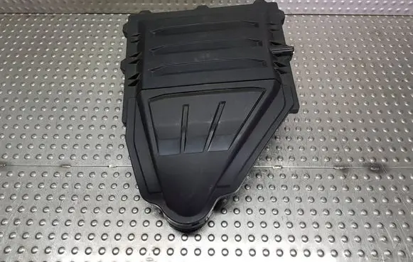 Volkswagen T-Cross Air filter box S26371985 04C129620A