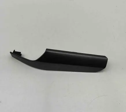 Dashboard glove box trim