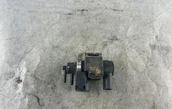 Audi A8 S8 D3 4E Turbo solenoid valve 059906629A