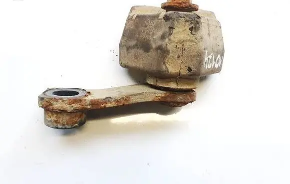Engine mount bracket