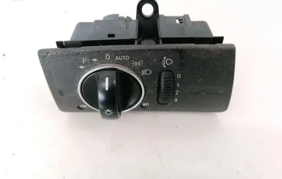 Mercedes-Benz E W211 Light switch 2115450304 04056020