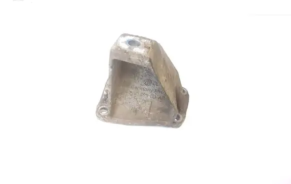 Audi A4 S4 B5 8D Engine mounting bracket 8D0399113AB