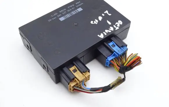 Skoda Octavia Mk1 (1U) Comfort/convenience module 1J0959799AH