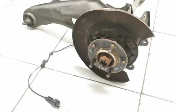 Mitsubishi ASX Rear wheel hub spindle/knuckle 