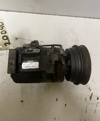 Toyota Avensis T220 Air conditioning (A/C) compressor (pump) 4472203434