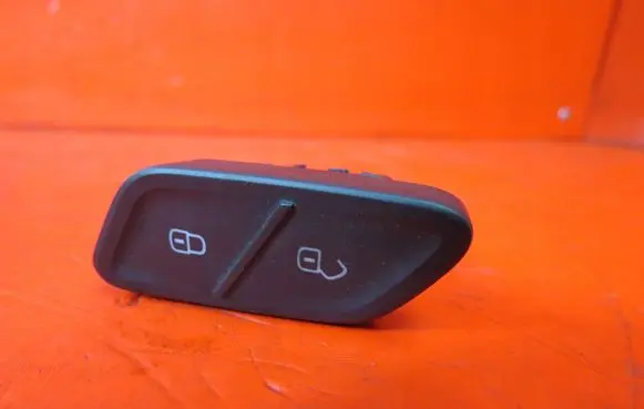 Volkswagen Polo V 6R Central locking switch button 6C1962125A